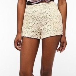 Staring at stars crochet style shorts size 2